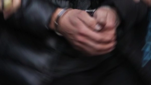 Bolu'da iş yeri sahibi tartıştığı çalışanının üzerine araç sürdü