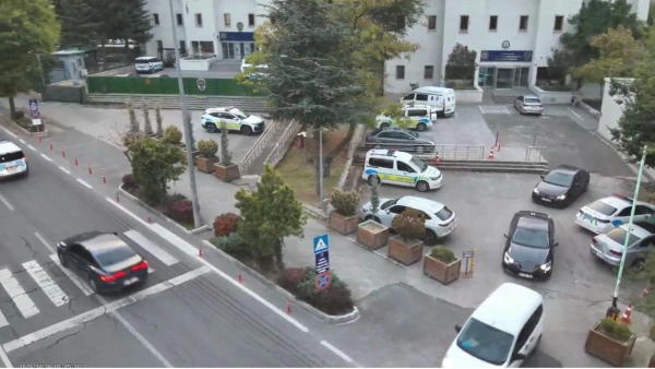 İstanbul merkezli 4 ilde change araç operasyonu: 17 gözaltı