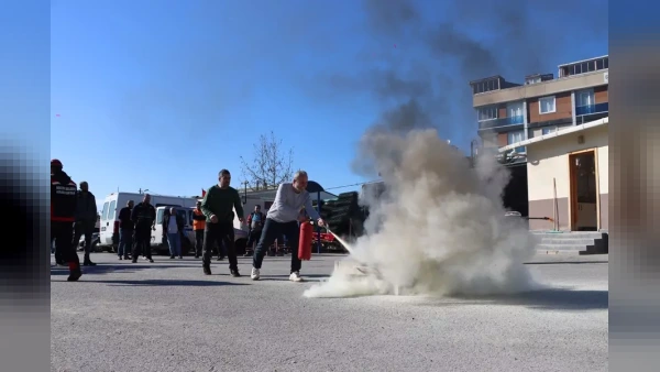 Maltepe'de 800 gönüllü afet eğitimi alarak timlere katıldı