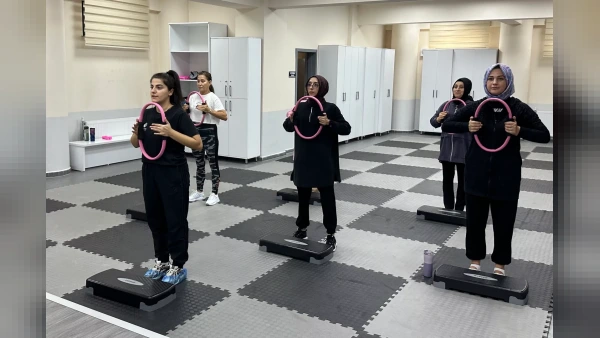 Çayırova Belediyesi'nin Pilates Kurslarına Bin 410 Kadın Katıldı
