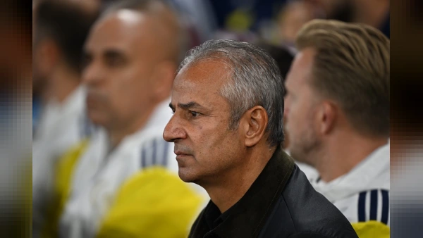 Fenerbahçe Aston Villa'ya 6-0 Mağlup Oldu: İsmail Kartal Özür Diledi