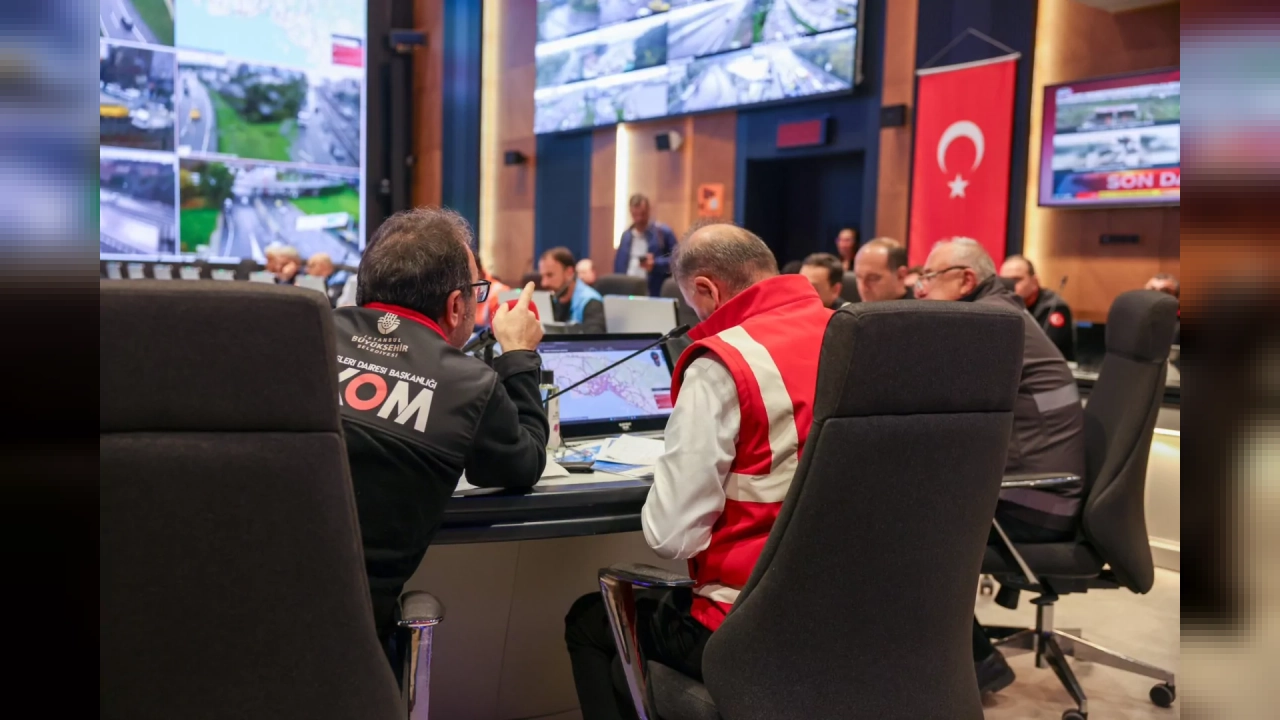 İstanbul'da şiddetli yağış sonrası hasar tespit çalışmaları başladı