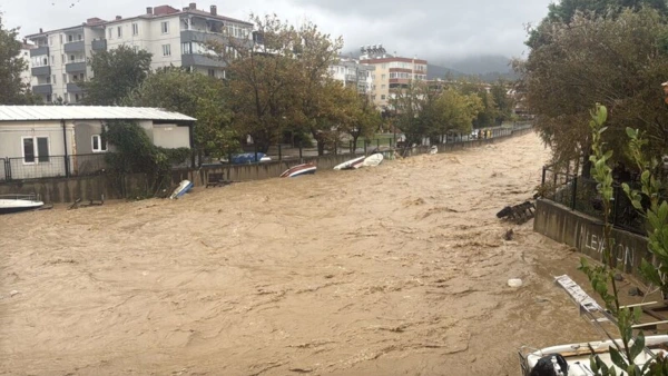Yalova'da Sağanak Nedeniyle Okullar 16 Ekim Cuma Günü de Tatil Edildi