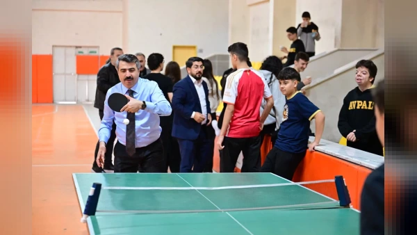 Başkan Oktay Yılmaz Ahmet Vefik Paşa Anadolu Lisesi'ni Ziyaret Etti
