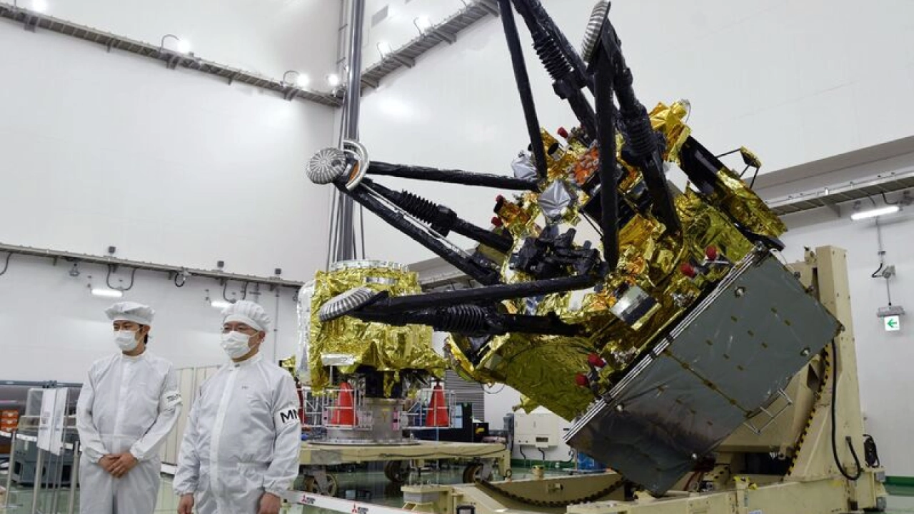 JAXA'nın MMX uzay aracı Phobos'tan numune almak için fırlatıldı