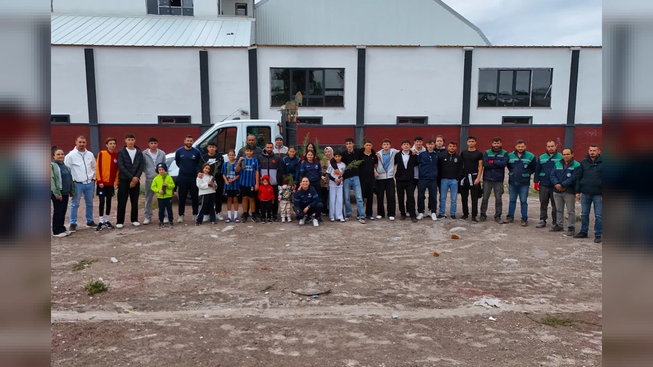KAYSERİ'DE DÜZENLENEN ETKİNLİKLERDE 1.150 FİDAN TOPRAKLA BULUŞTURULDU