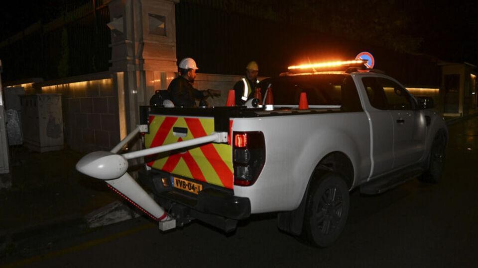 Elektrik kaçağına karşı caddelerde özel araçla tarama