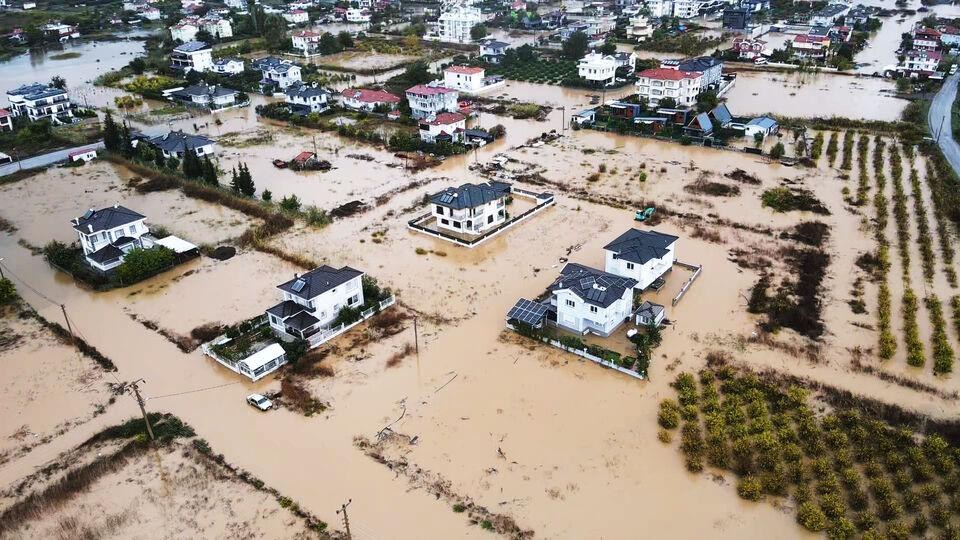 Dalaman'da Tersakan Deresi taştı: Evler ve tarım arazileri su altında