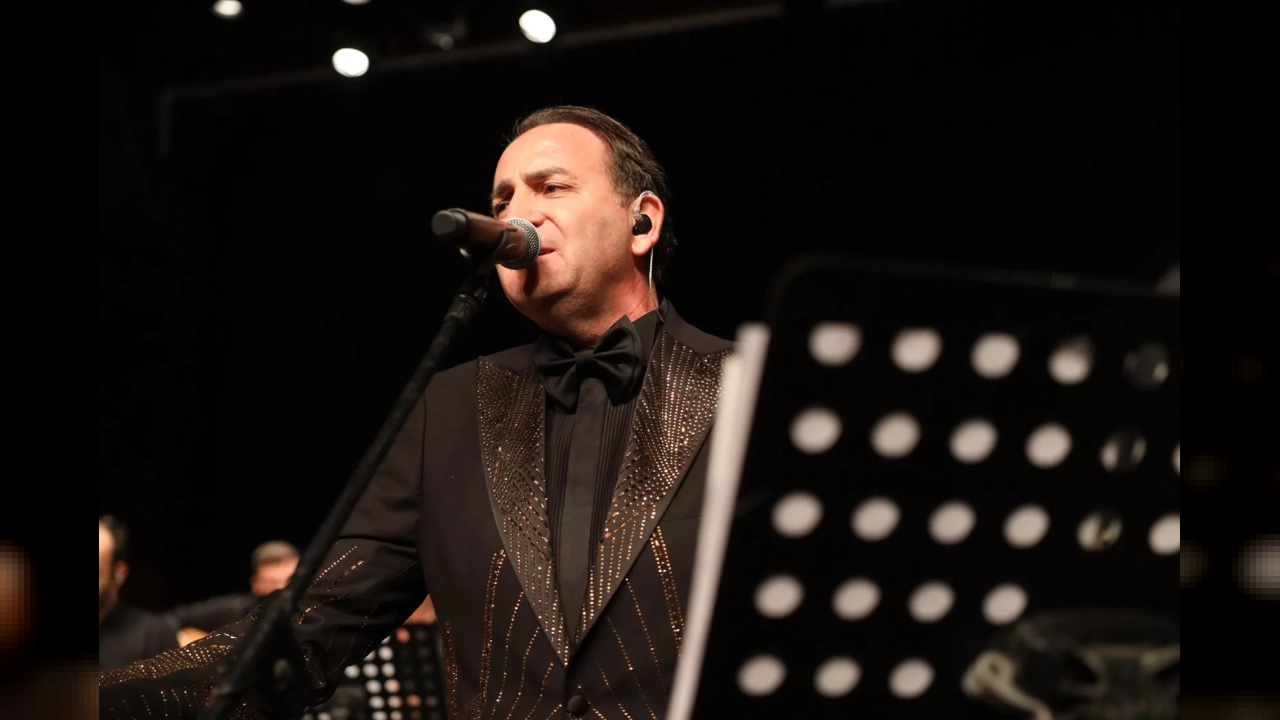 Sakarya Büyükşehir Kent Orkestrası'ndan Zeki Müren Konseri