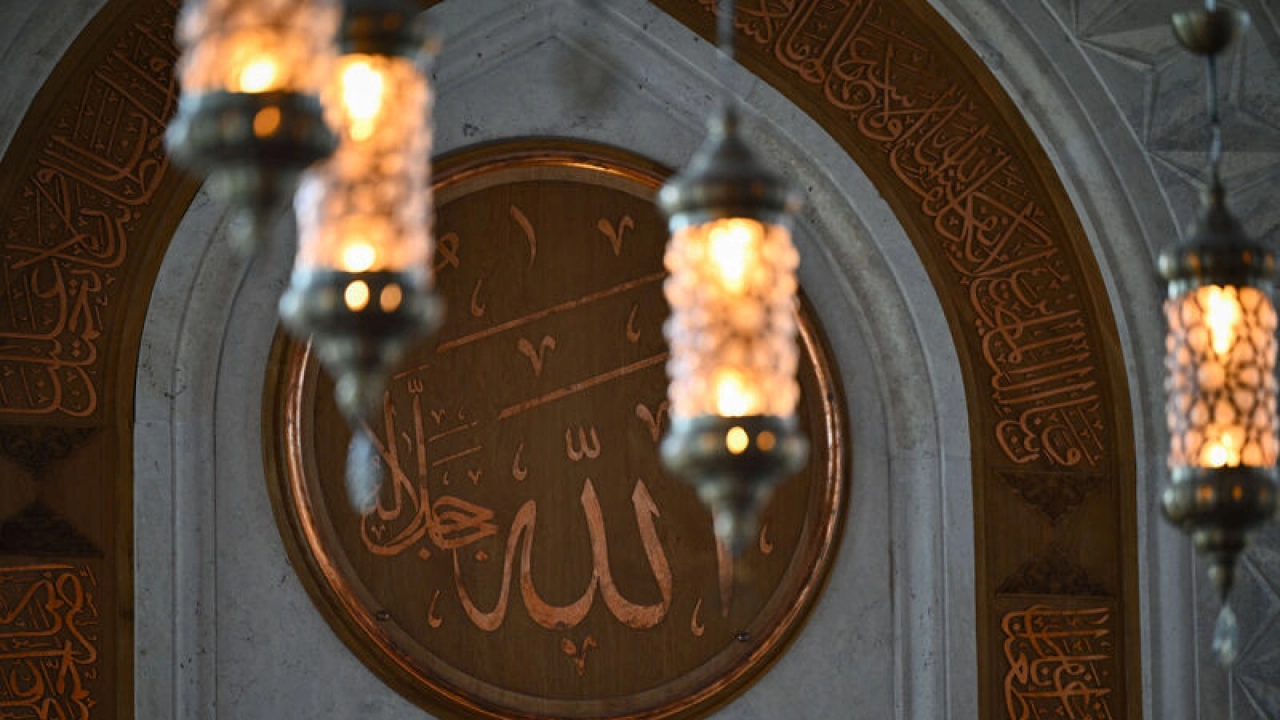 Çankaya'daki cami güneş enerjisiyle elektrik faturasını sıfırladı