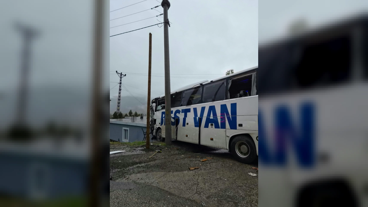Şırnak'ta otobüs kazası: 1 ölü, 14 yaralı