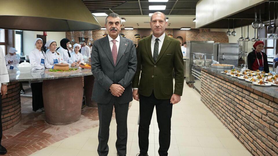 Bakan Tekin’den eğitim ve zorunlu eğitim süresi mesajı
