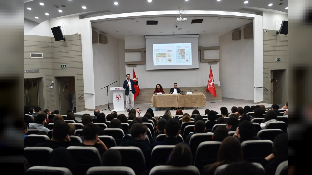 Bornova'da lise öğrencilerine afet ve iklim eğitimi verildi