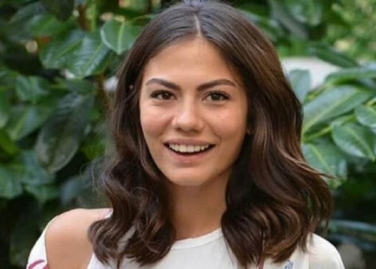 Demet Özdemir'e Yeni Bir Dizi Teklifi Daha Geldi!