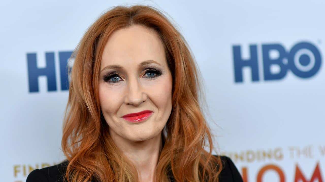 J.
<p>K.</p>
<p>Rowling Salman Ruşdi'ye destek verdi