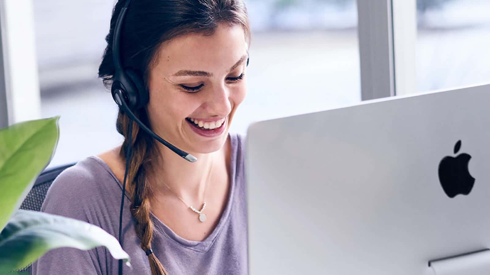 Apple all products. Apple оператор связи. Apple оператор связи. последний айфон. компания apple.