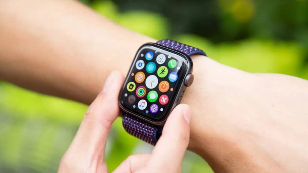 Apple Watch Series 3'ün satışları durduruldu