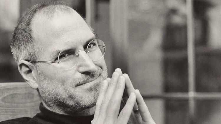 Steve Jobs yapay zeka ile bir podcaste konuk oldu Steve Jobs yapay zeka ile bir podcast'e konuk oldu!