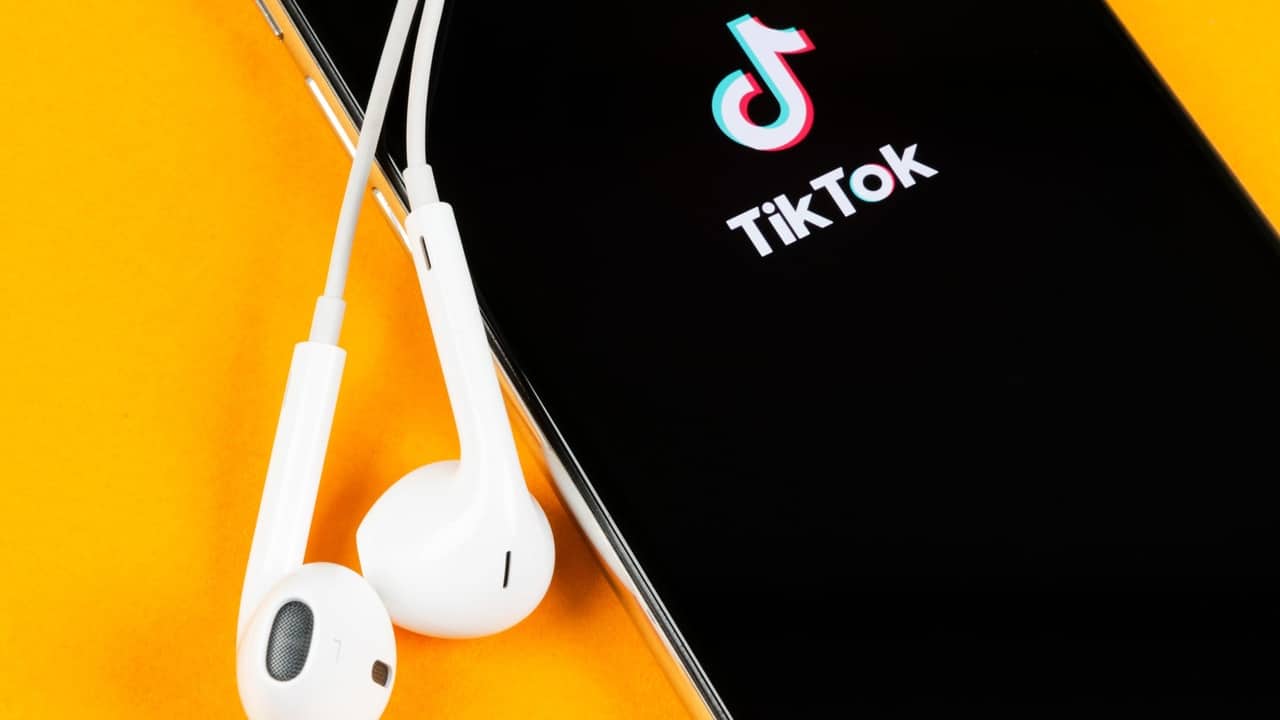 TikTok podcast özelliği için kolları sıvadı!