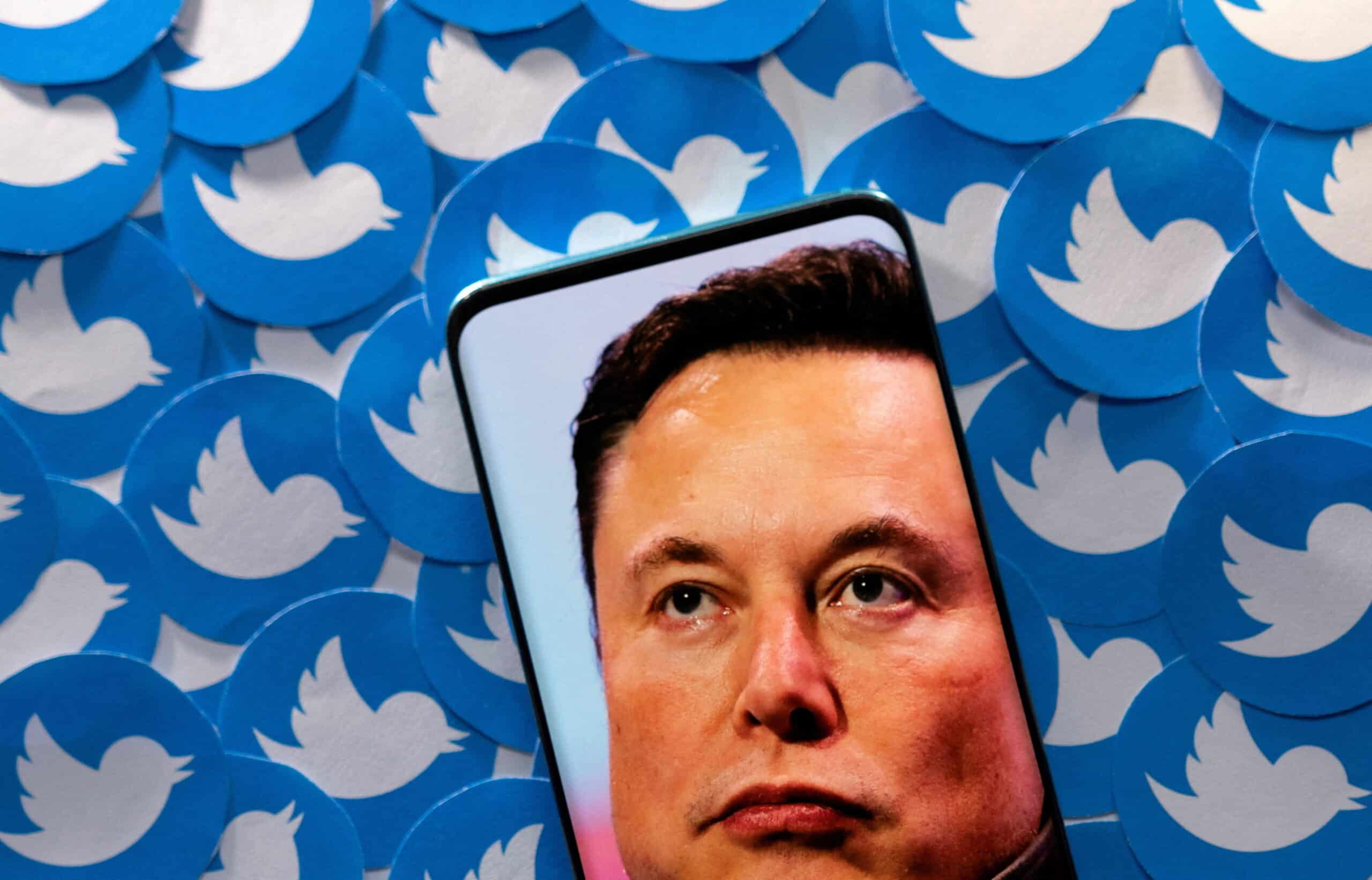Elon Musk, Twitter'da hesapları taklit eden kullanıcıları kalıcı olarak yasaklanacağını söyledi
