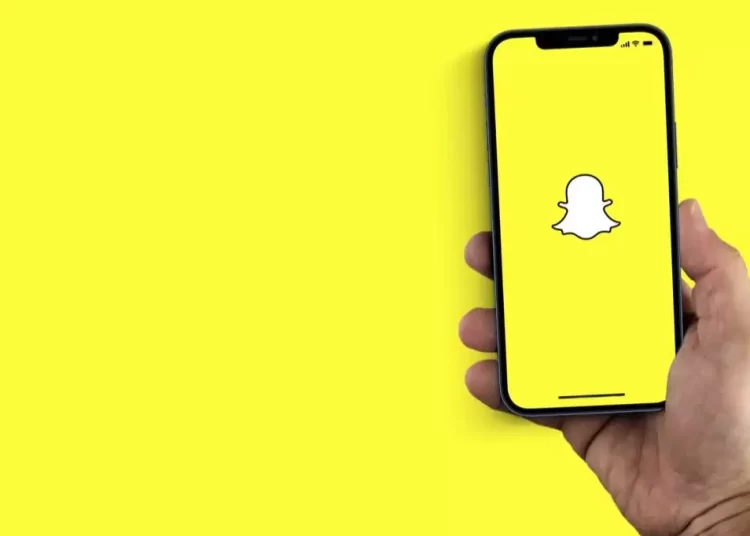 Telefon da Snapchat Logo Görünümü