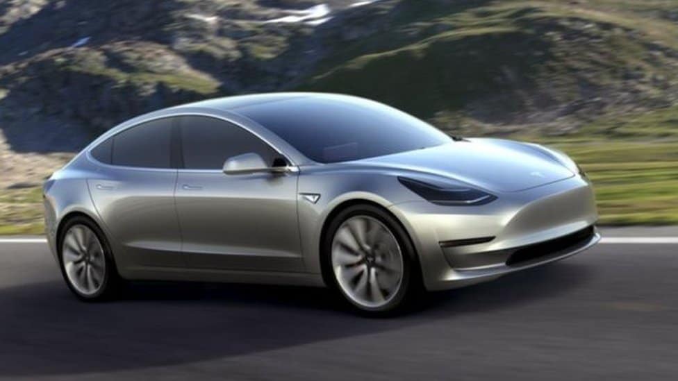 Tesla Yeni Elektrikli Araçları ile Otomotiv Endüstrisinde