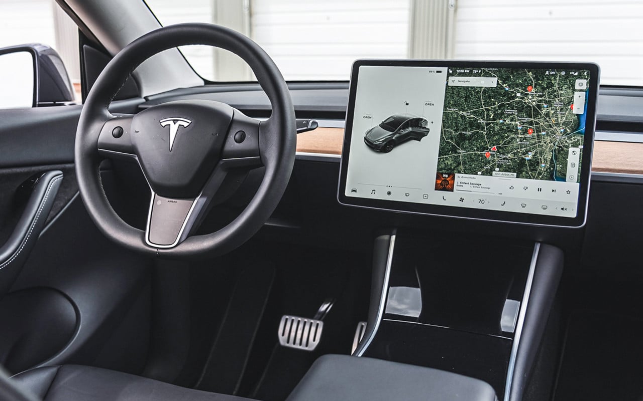 Tesla'nın Yeni Elektrikli Arabası: Yüksek Performans, Daha Uygun Fiyat
