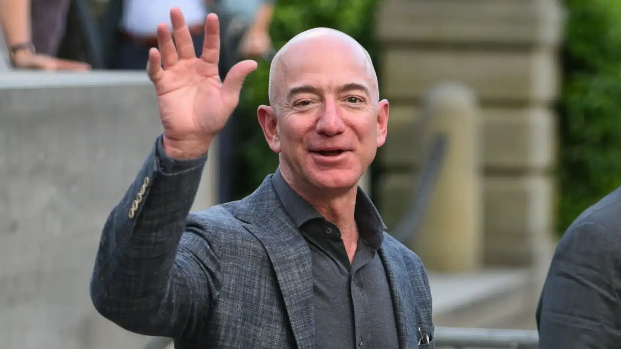 Jeff Bezos Kimdir?