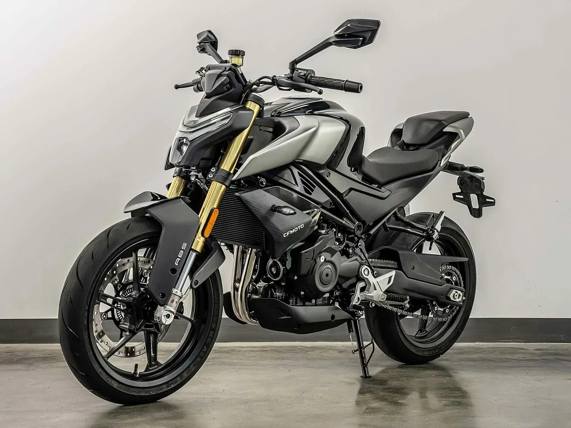 2024 CFMoto 450 NK Fiyatı ve Özellikleri Yorumla