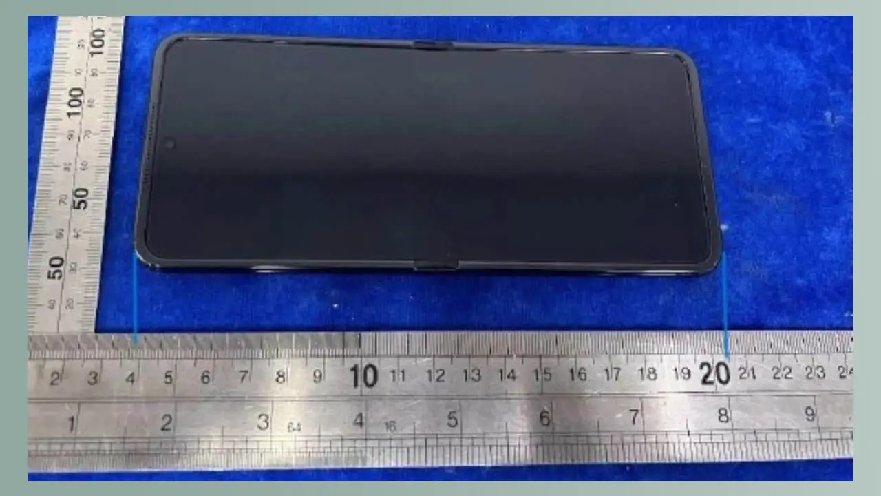 Moto Razr 50 Ultra Canlı Görüntüsü Sızdırıldı!