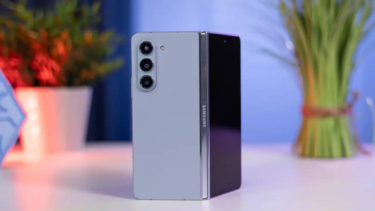 Galaxy Z Fold 6 FE Yine Büyük Tasarımıyla Gelecek Yıl Piyasaya Sürülecek!